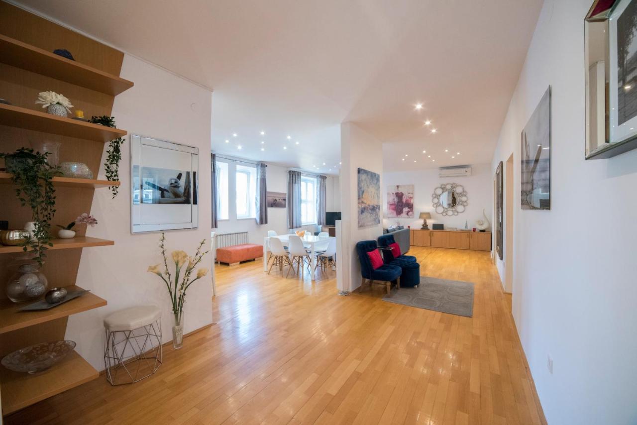 Octogon Apartment Zagreb Luaran gambar