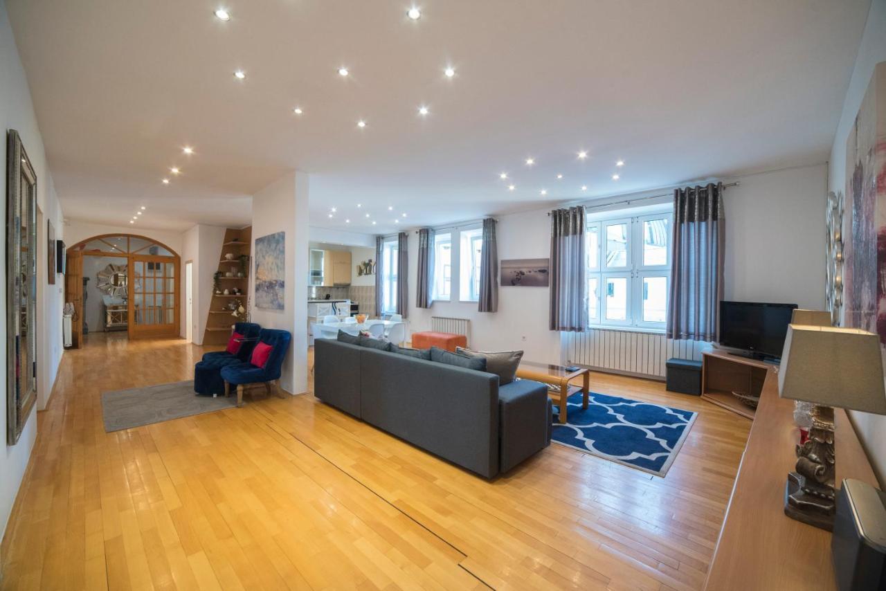 Octogon Apartment Zagreb Luaran gambar